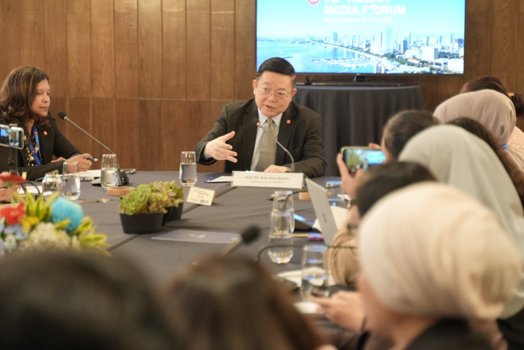 ASEAN事務総長、カンボジア・タイに国境問題解決の努力強化を促す