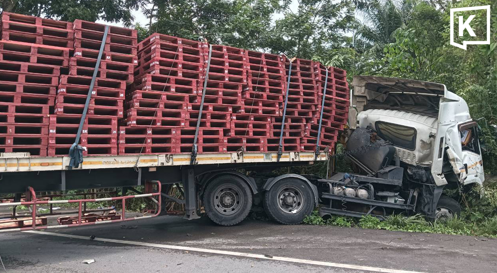 タイ南部で無人トラック盗難、多重事故発生