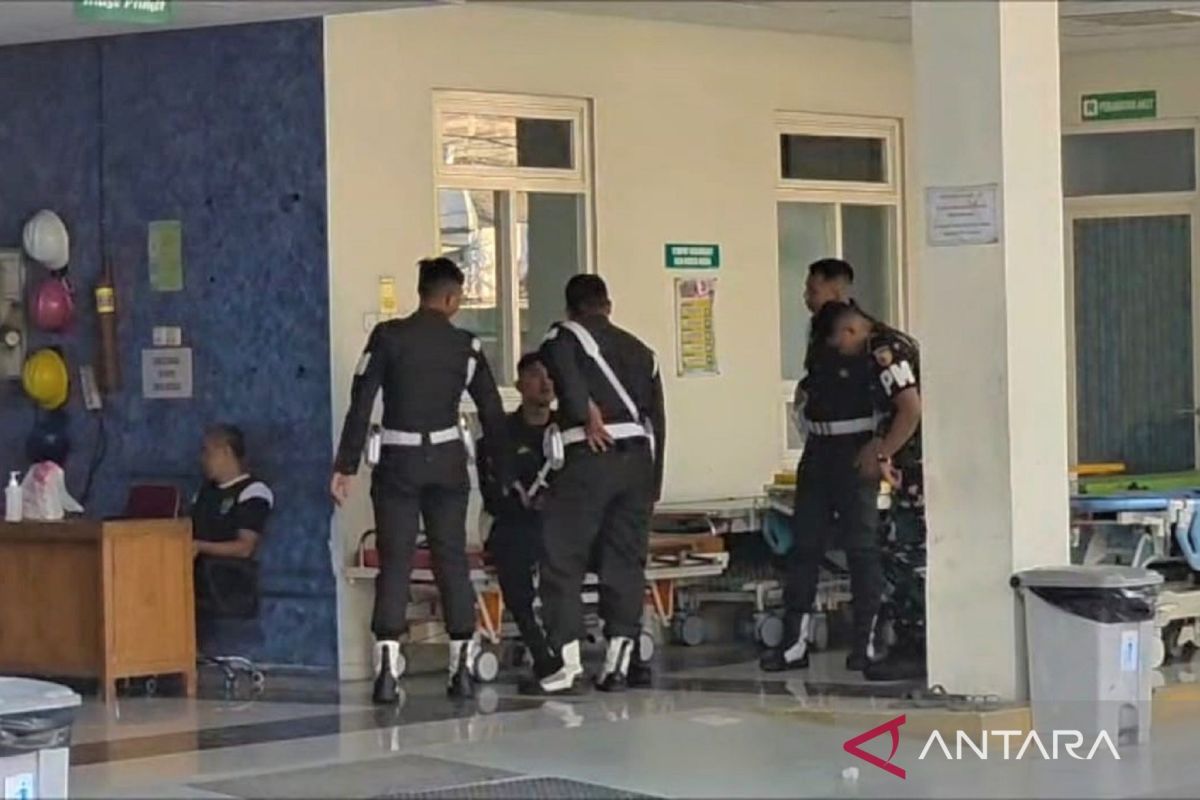 East Java Ammunition Depot Blast Kills One Soldier, Injures Six