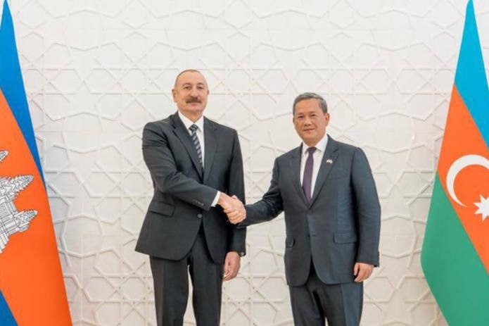 カンボジアとアゼルバイジャン、関係強化へ協力文書に署名