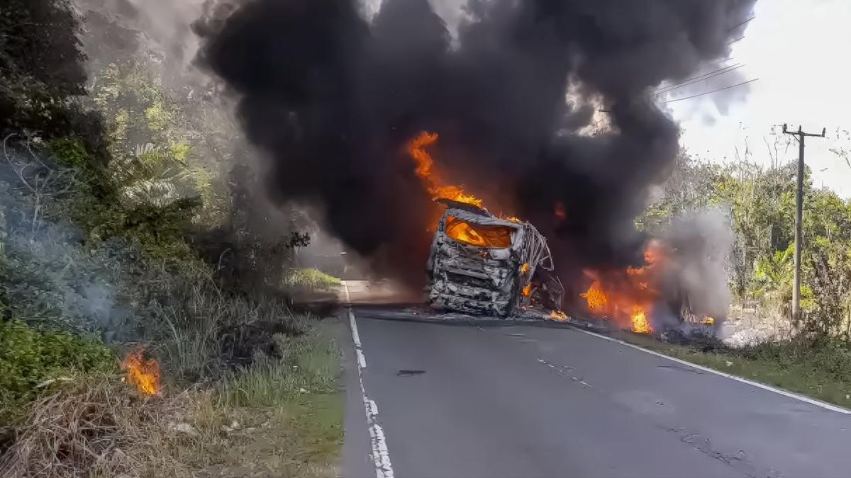 Fatal Collision Between Bus and Fuel Tanker in South Sumatra Kills 16