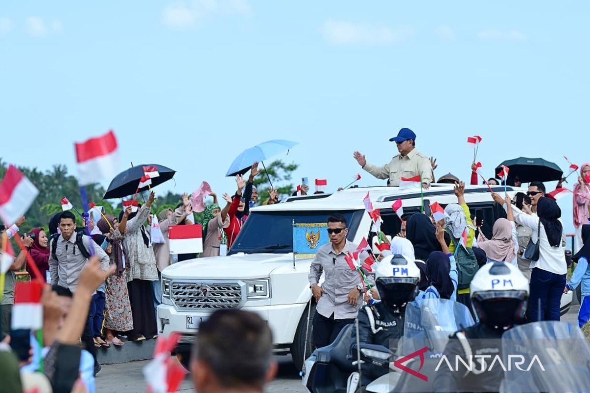 President Prabowo Rejects Sale of State Defense Industries, Prioritizes National Defense Strength