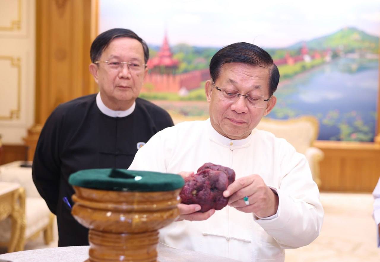 Massive 2,200g Ruby Discovered in Mogok: A Milestone in Myanmar’s Gem Industry