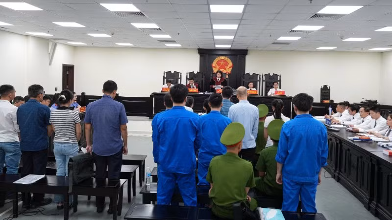 Vietnam Prosecutes 14 in Fake Health Supplement Case, Raising Health and Economic Concerns
