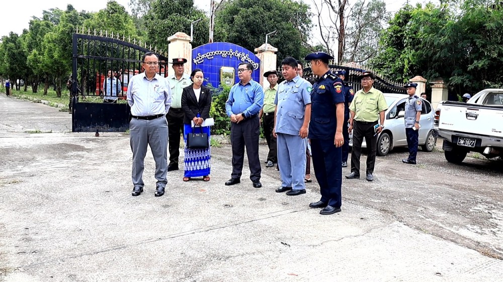 Conducting Inspection Tour: Kayah State CM inspected repair and maintenance works