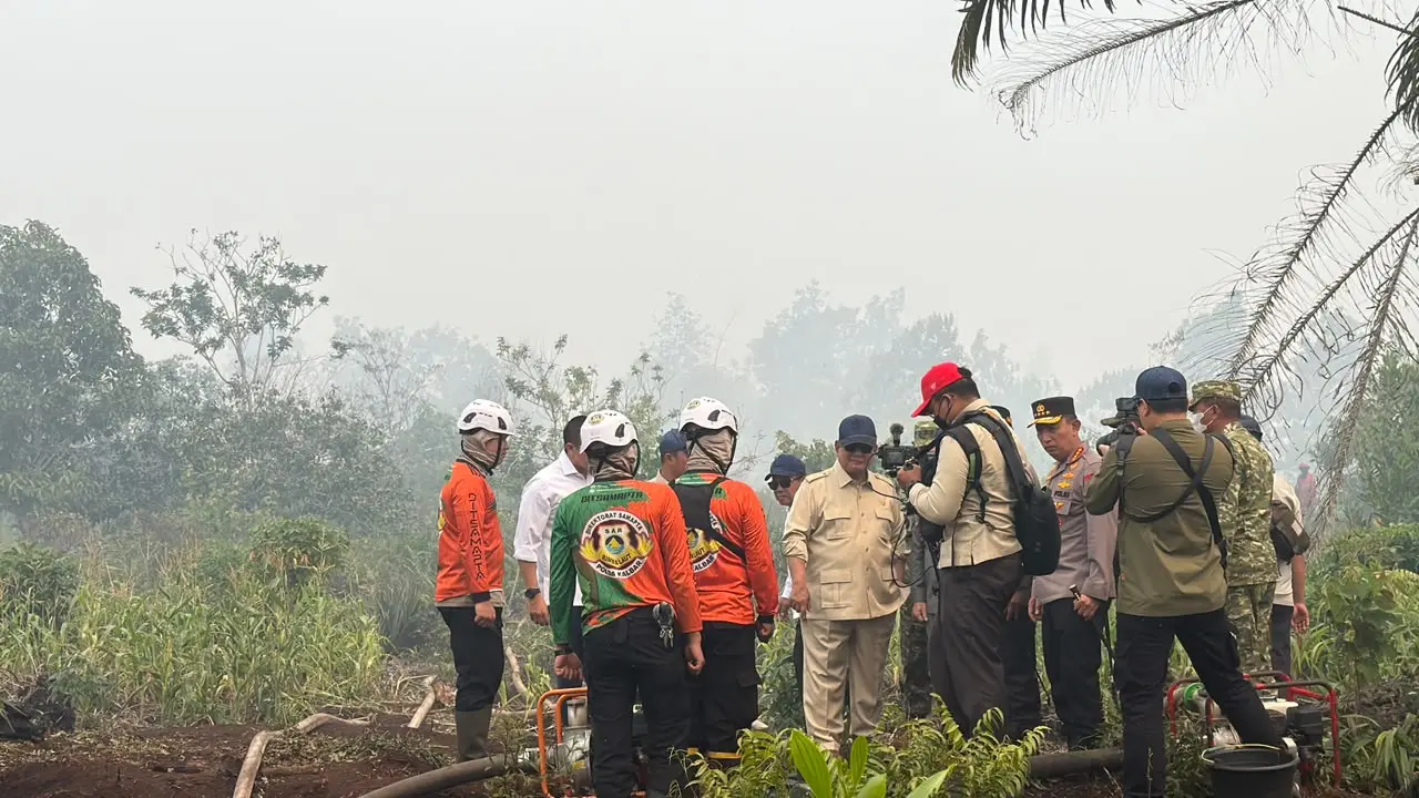 Prabowo Expresses Confidence in Controlling Kalimantan Forest Fires