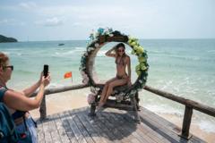 Vietnam Aims to Make Tourism a Key Economic Pillar, Targeting 10-12% of GDP by 2030