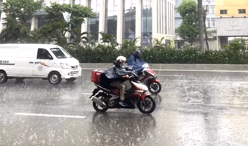 Vietnam Weather Forecast: Northern Regions Brace for Rain, Southern Areas Face Intense Heat