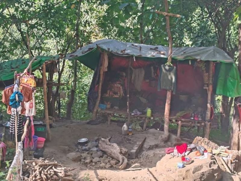 Myanmar junta column invades Saw, occupies strategic sites and detains 20 youths