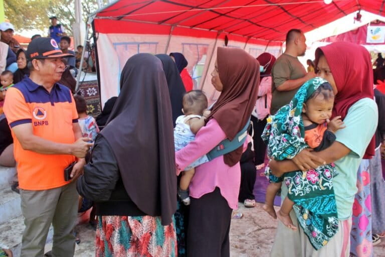 Hundreds of NTT Earthquake Victims Die in Evacuation Centers Amidst Health Concerns