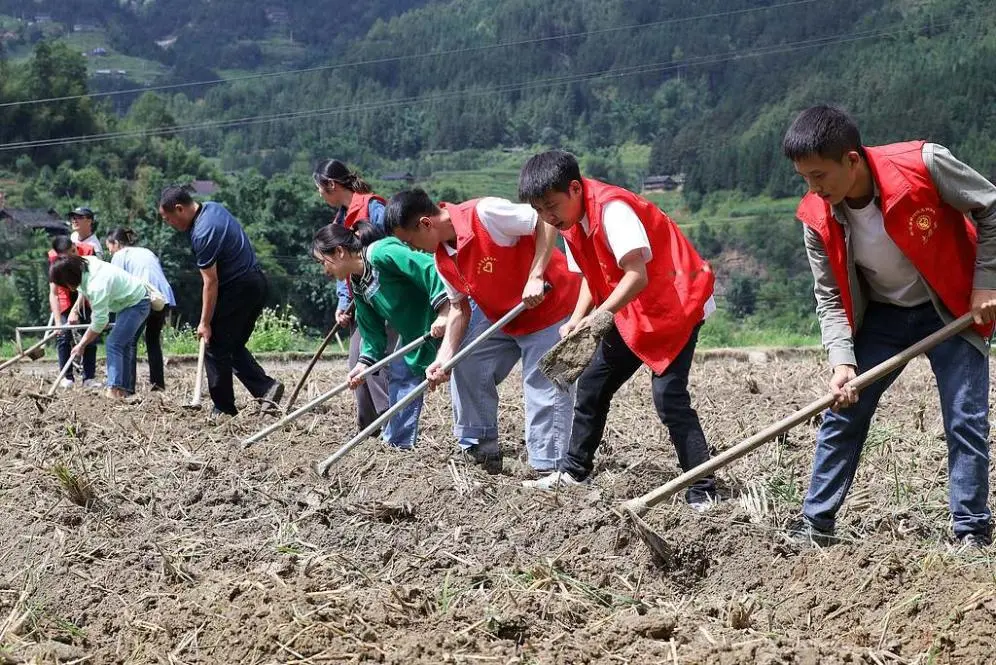外国人の目: 変化する中国で若者を元気づけるもの