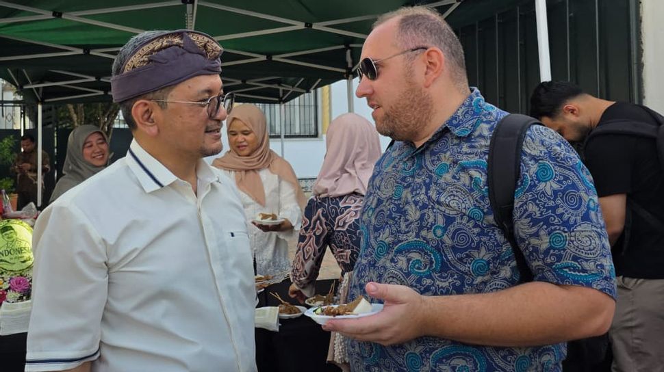 Indonesian Embassy in Algeria Promotes Nation Through Chicken Satay