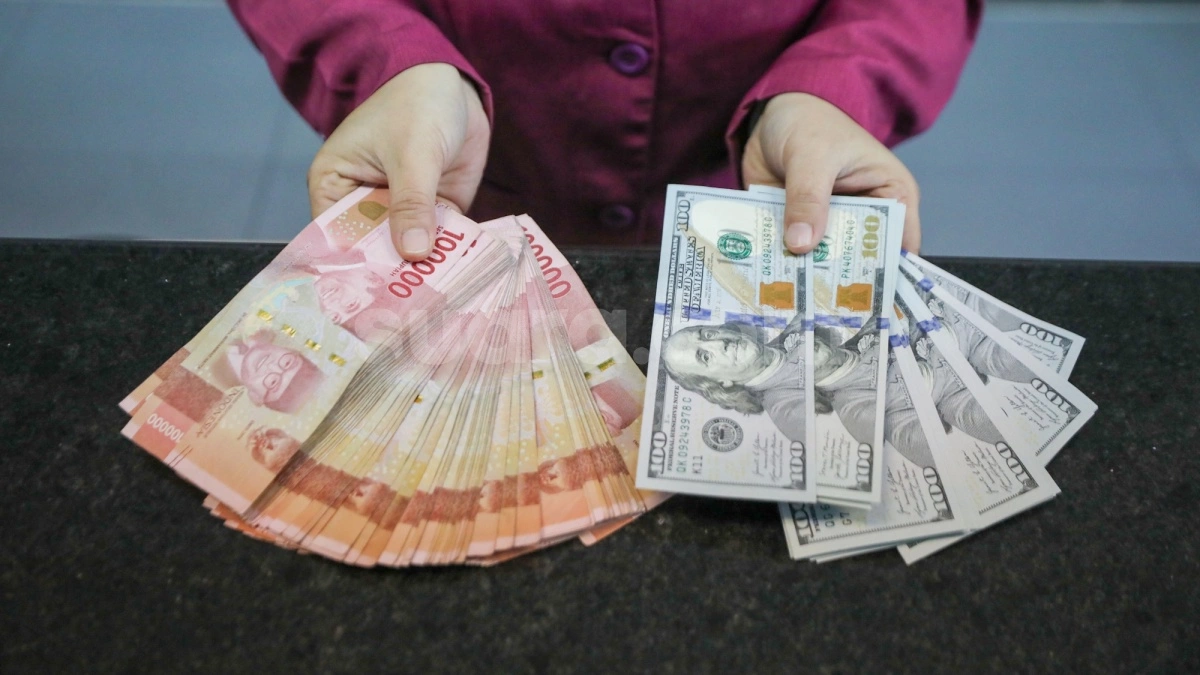 ルピア、米ドルに対し小幅高で推移も、地政学リスクと資本流出で不安定要因抱える