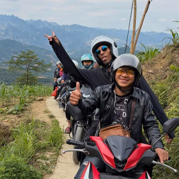 Indian Filmmaker Completes 2,100km Motorbike Journey Across Vietnam