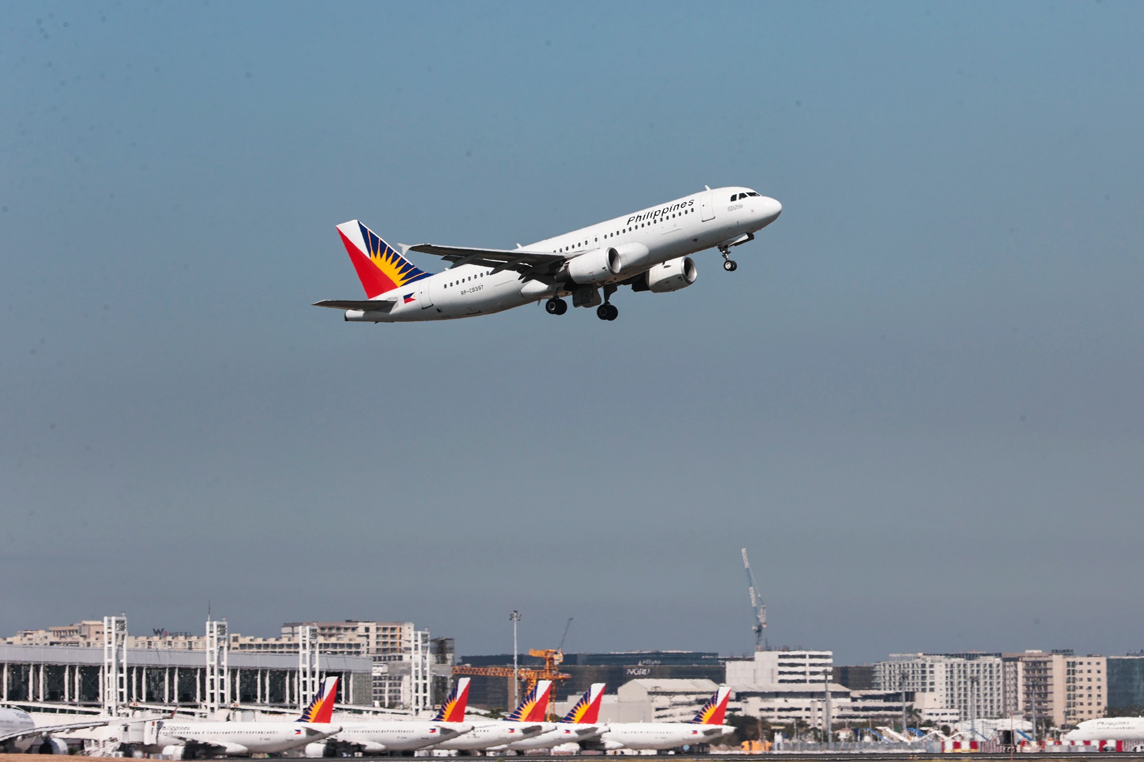 PAL Vancouver Flight Diverted to Alaska Due to Pressurization Issue