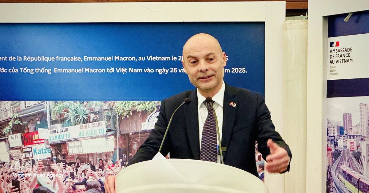 Vietnam Pursues International Cooperation and Domestic Development