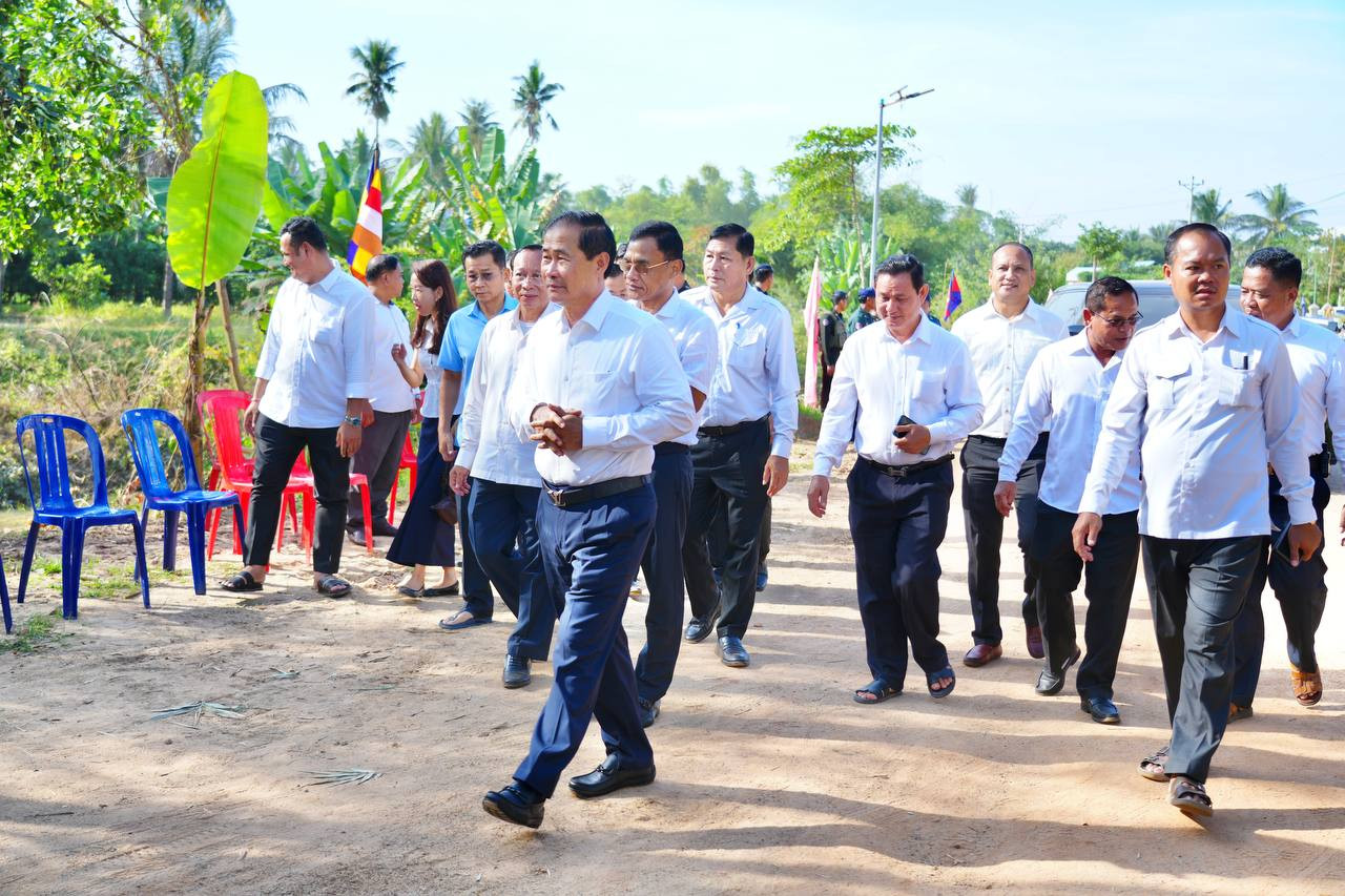 Memorial Ceremony Held at 700-Year-Old 'Dem Stey' Site to Commemorate Victims of Khmer Rouge Regime