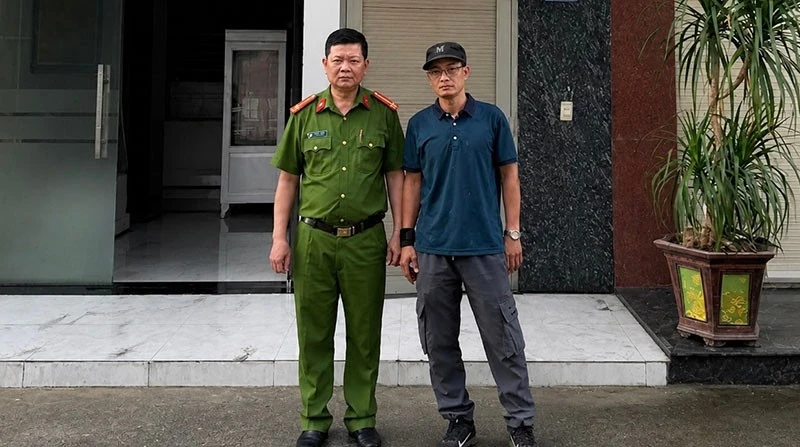 ベトナム・タインホア省で火災が発生、市民の勇気ある行動で2名が救出される