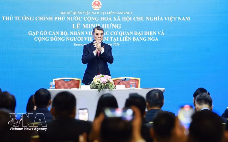 PM meets Vietnamese diplomatic missions and overseas Vietnamese community in Russia