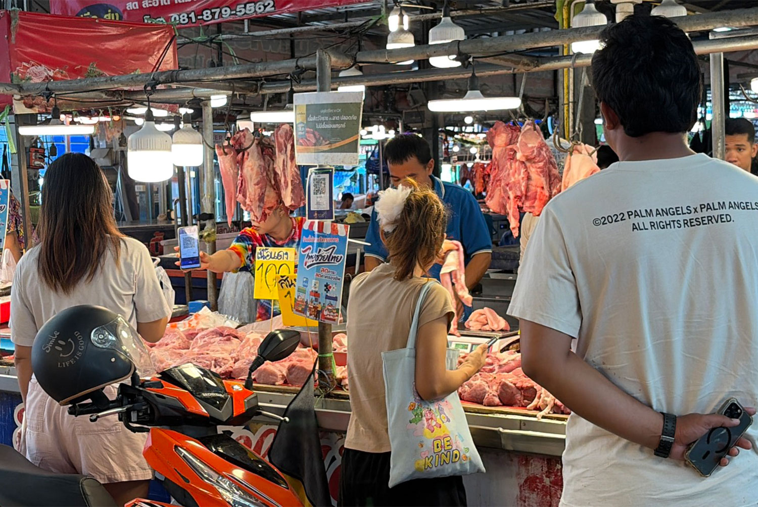 タイ政府の経済刺激策、初日売上20億バーツ超