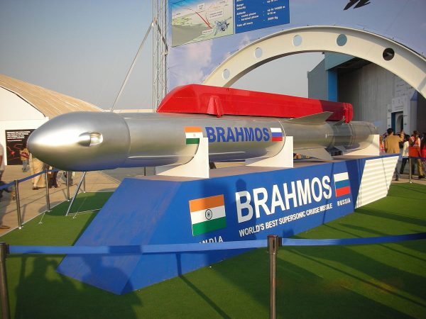 インド・ロシア共同開発のブラフモス、UAEへの輸出交渉進む