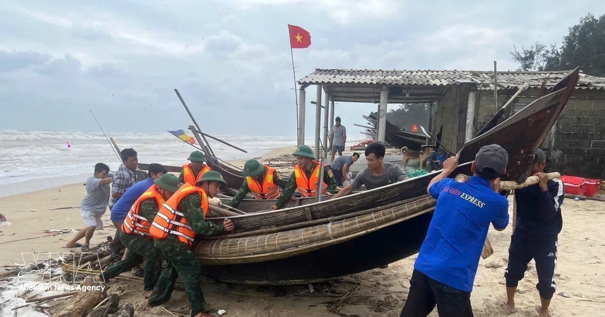 Sea Ban Imposed as Storm Approaches Northern Vietnam Coast