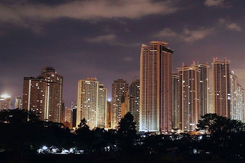 Philippines Braces for Potential Interest Rate Hike Amid Inflation Concerns