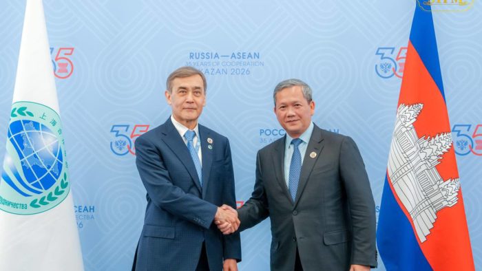 フン・マネト首相、上海協力機構事務総長と会談 ロシア滞在中
