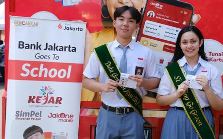 Students at SMAN 28 Jakarta Gain Financial Literacy Through KEJAR Program