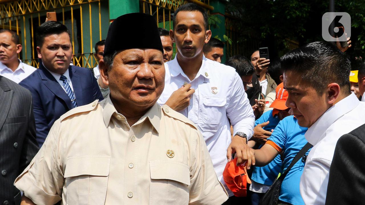 President Prabowo Dismisses 3 National Nutrition Agency Leaders Amid Free Meal Program Corruption Allegations