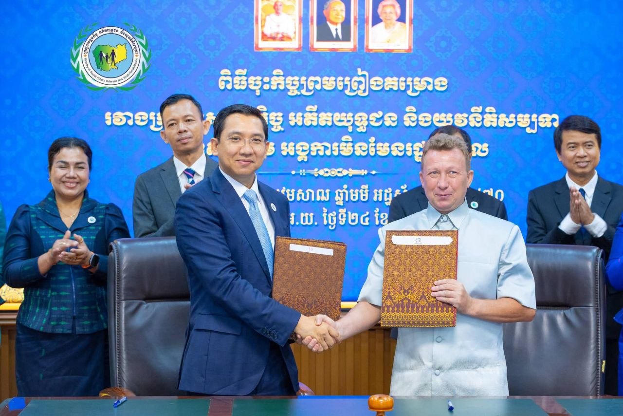 Cambodia's Ministry of Social Affairs Signs $16 Million Project Agreements with 14 NGOs