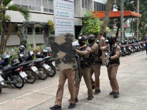 Phanat Nikhom Police Conduct 'Run-Hide-Fight' Drill for Students