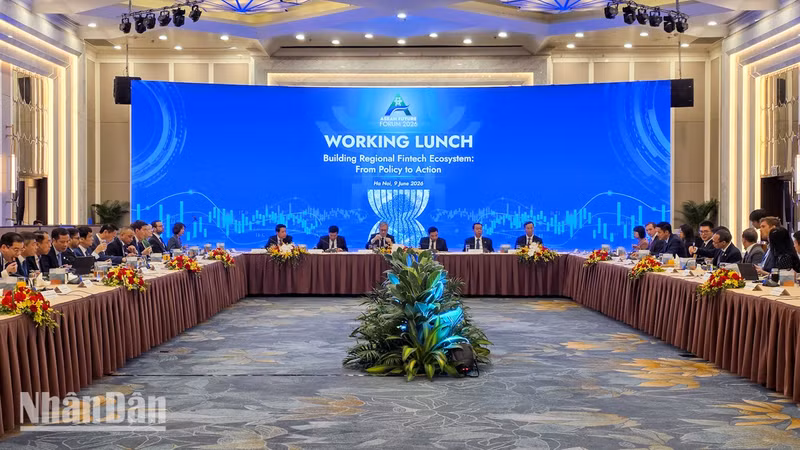 ベトナム、ASEANのフィンテック・AI活用で経済成長加速へ