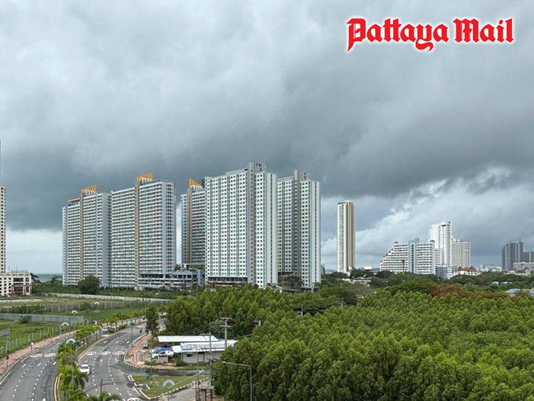 Pattaya Remains Wet as Monsoon Rains Return, Raising Flood Concerns