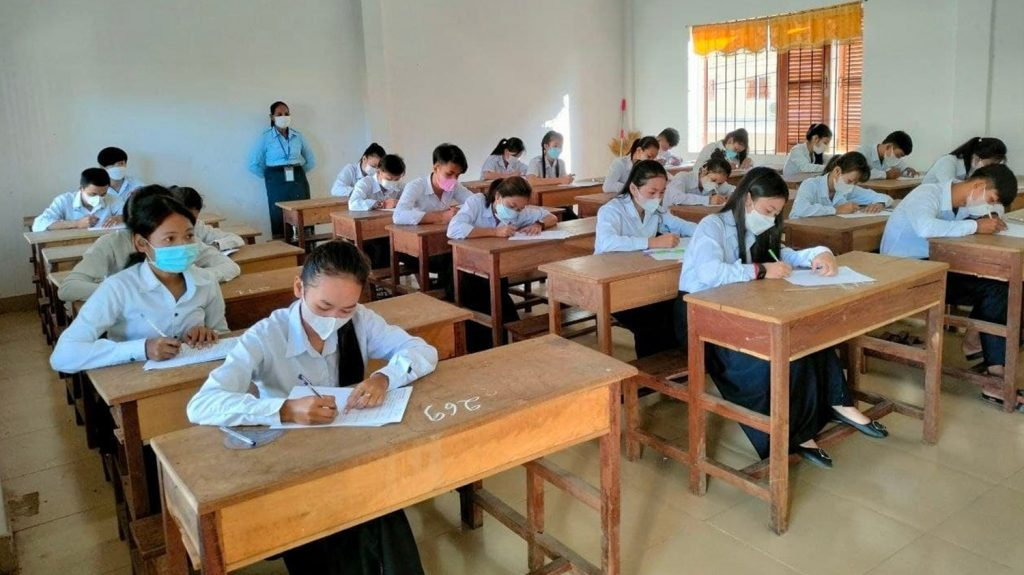 Cambodian Top Students Advise Upcoming Graduates: Prioritize Health, Avoid Excessive Pressure