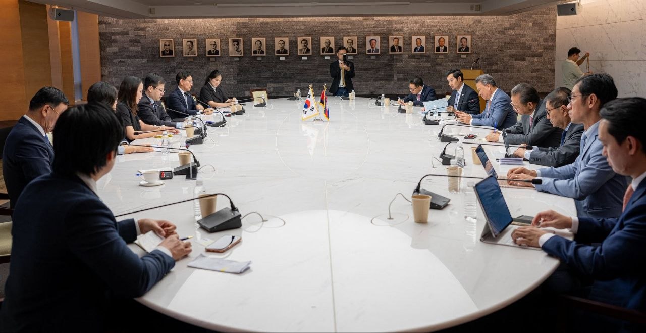 Cambodian High-Level Delegation Visits South Korea to Attract Investment