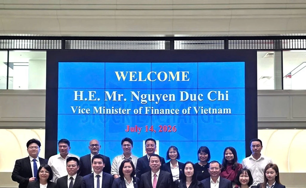 Vietnam, Japan enhance experience sharing in stock market development