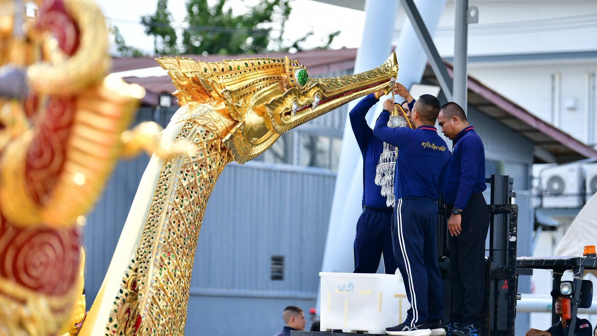 王室儀礼船、カティン祭に向け準備進む