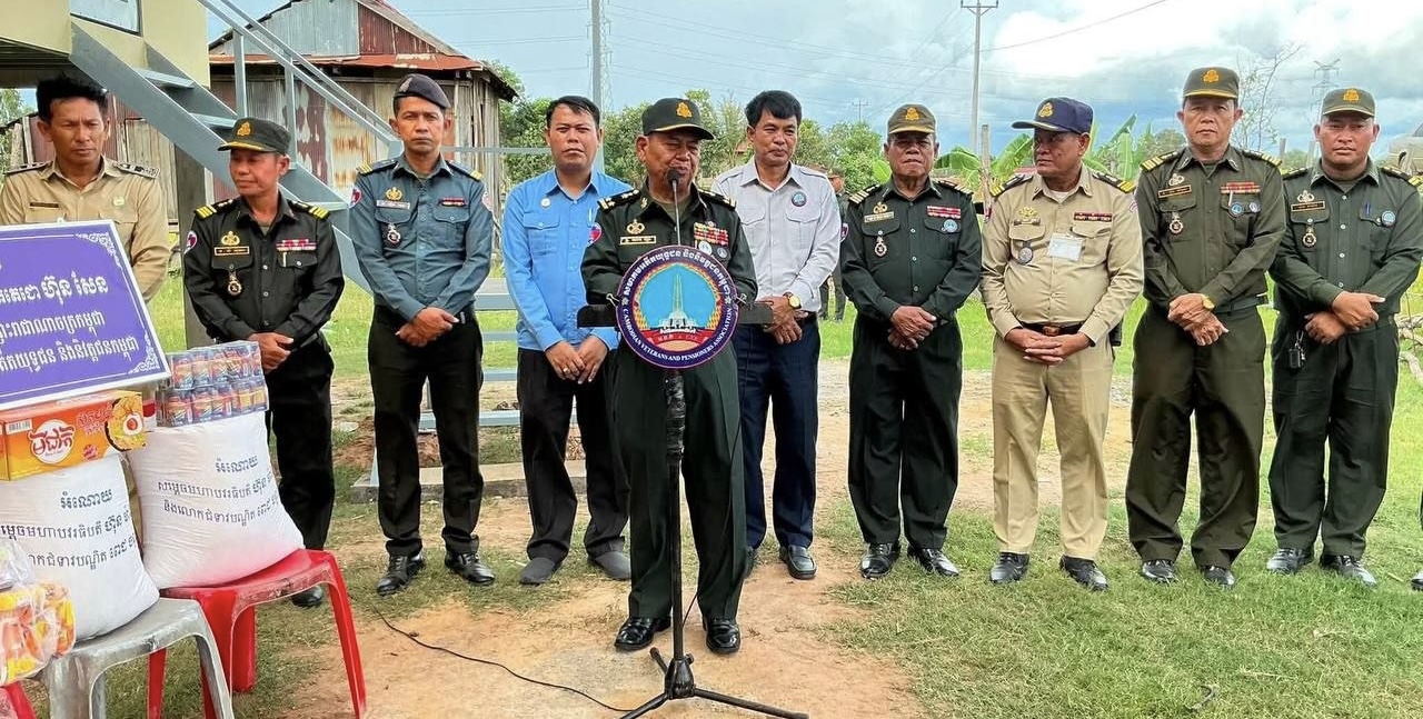 Cambodia: New Home Donated to Disabled Veteran and Family