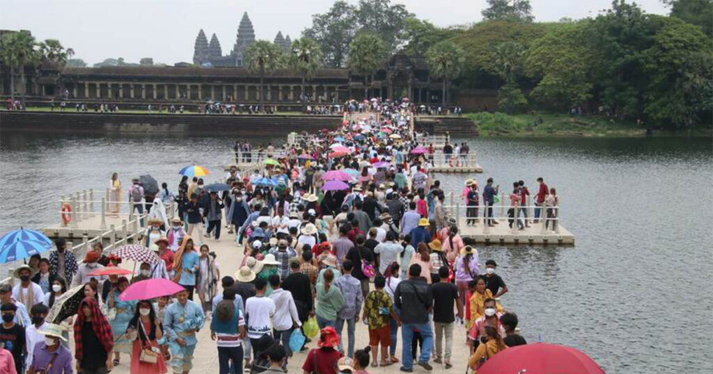 カンボジア、国内旅行が50%増 国際観光客は半減、地域情勢が影響