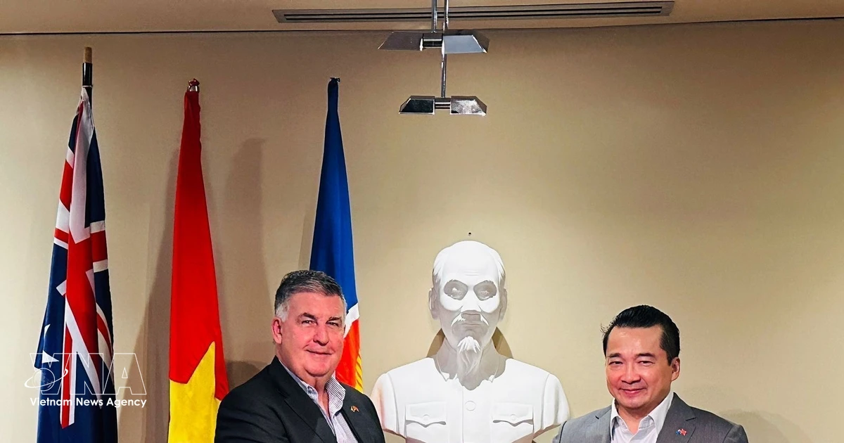 Vietnam Seeks Stronger Cooperation with Western Australia
