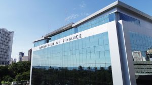 不動産評価改革、1~2年の実施延期を財務省が提言
