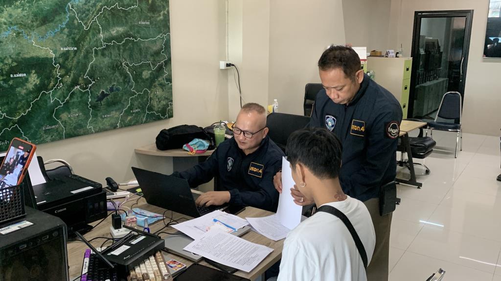 タイ国境でミャンマー人摘発、オンライン賭博サイト摘発