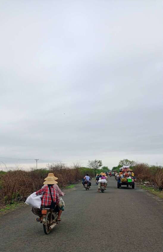 In Chaung-U, the military attacked villages with drones and heavy weapons, killing 3 civilians, burning down over 200 houses in 3 villages, and forcing thousands to flee