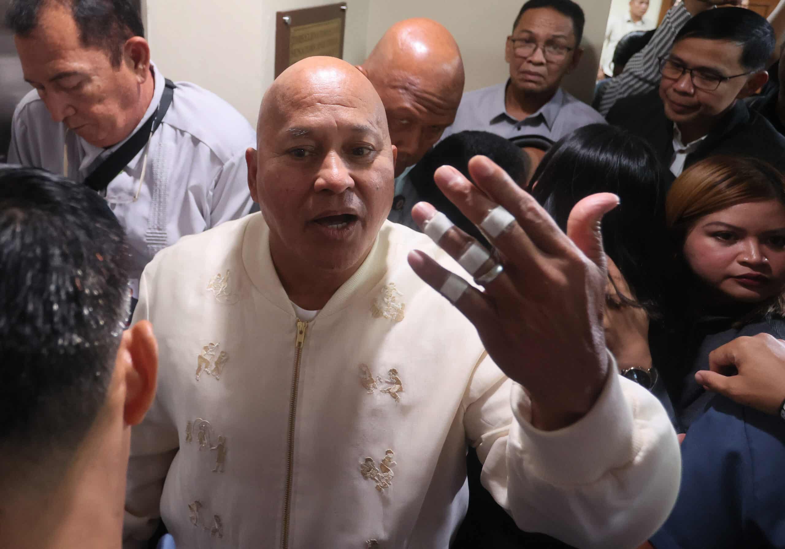 No need for P50-M bounty if Dela Rosa just surrendered, says Castro