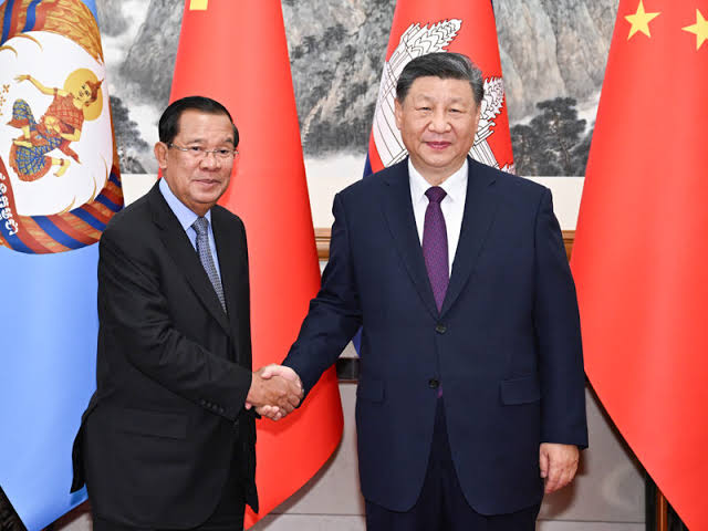 Hun Sen Congratulates Xi Jinping on China's 77th Founding Anniversary, Emphasizing 'All-Weather' Friendship