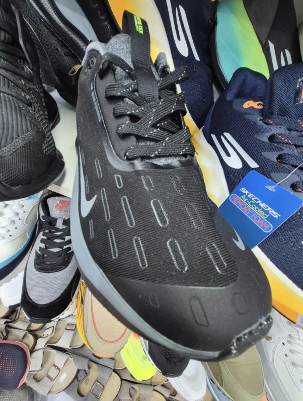 Nha Trang Store Fined for Selling Counterfeit Nike, Adidas; 180 Pairs Destroyed