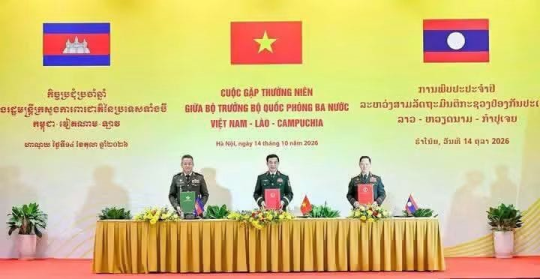 ラオス、ベトナム、カンボジア国防相が協力強化で合意
