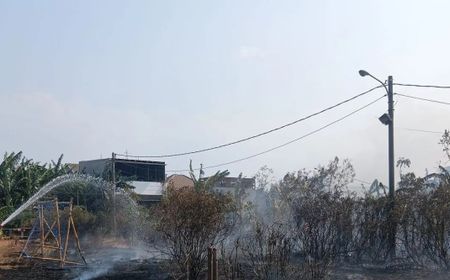 北ジャカルタで再び大規模火災、25人体制で消火活動
