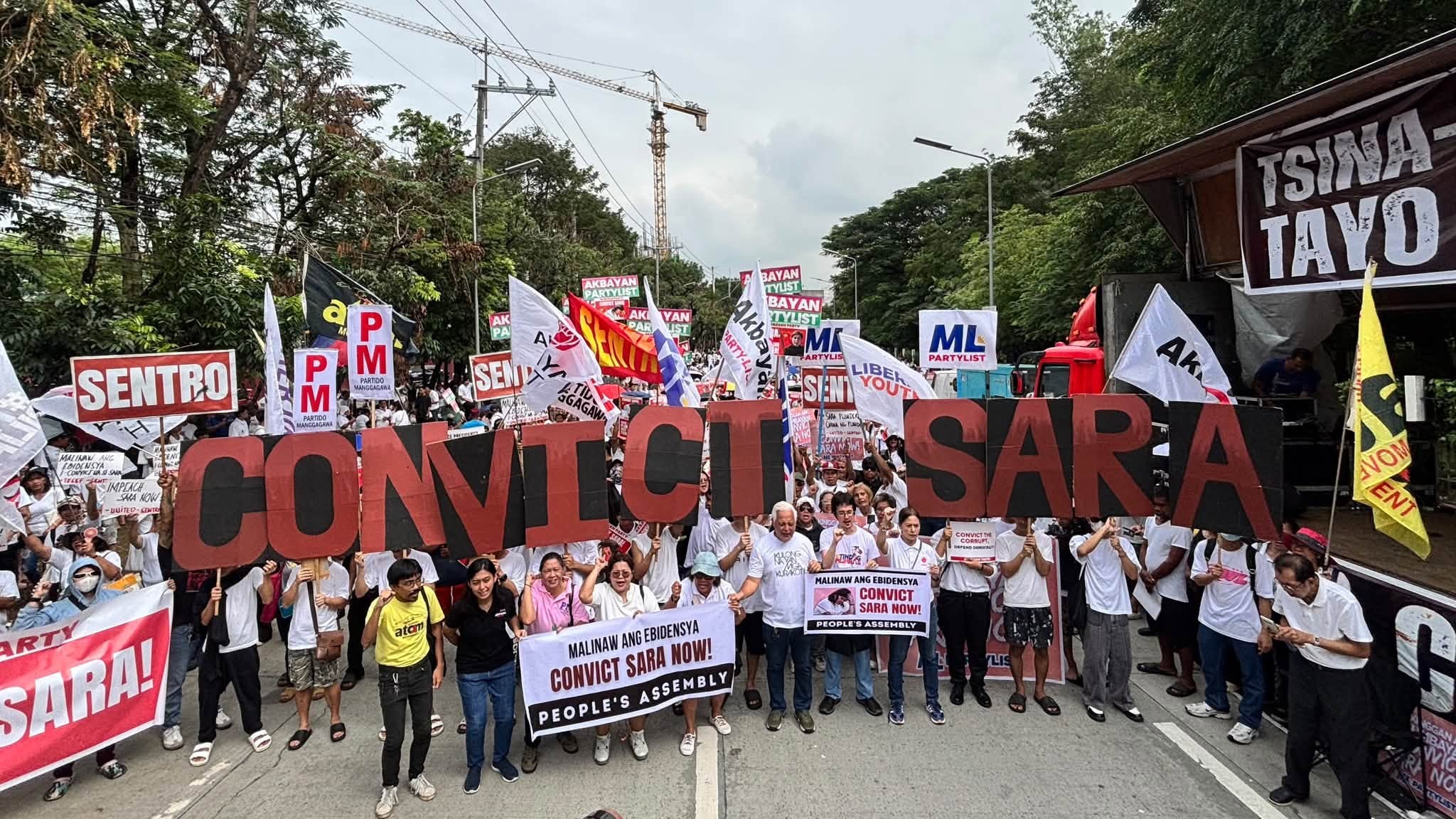 2,000 protesters march to Senate, demand Sara Duterte's conviction